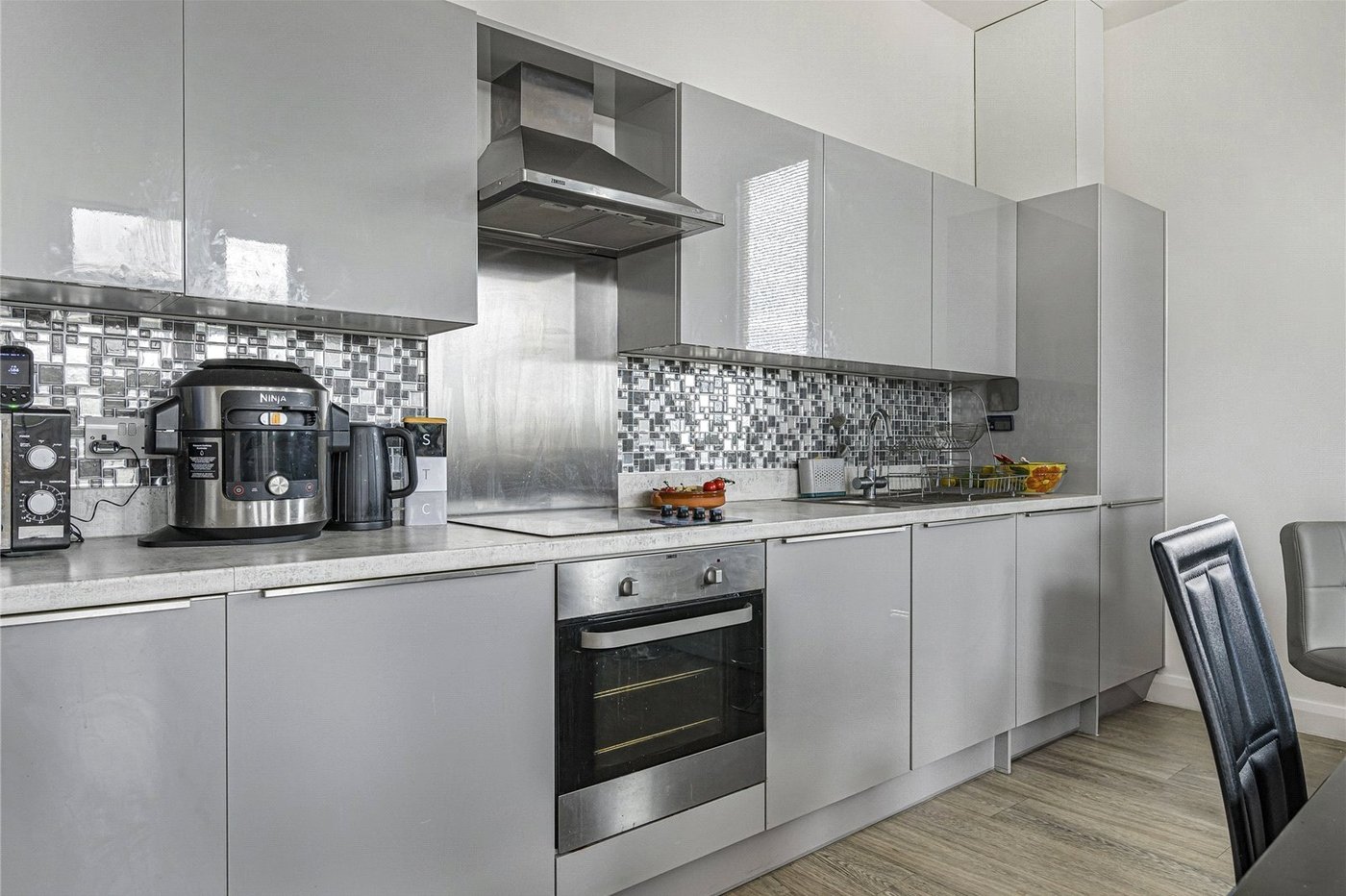 2 bedroom property for sale in Castle Hill | Robinson Jackson