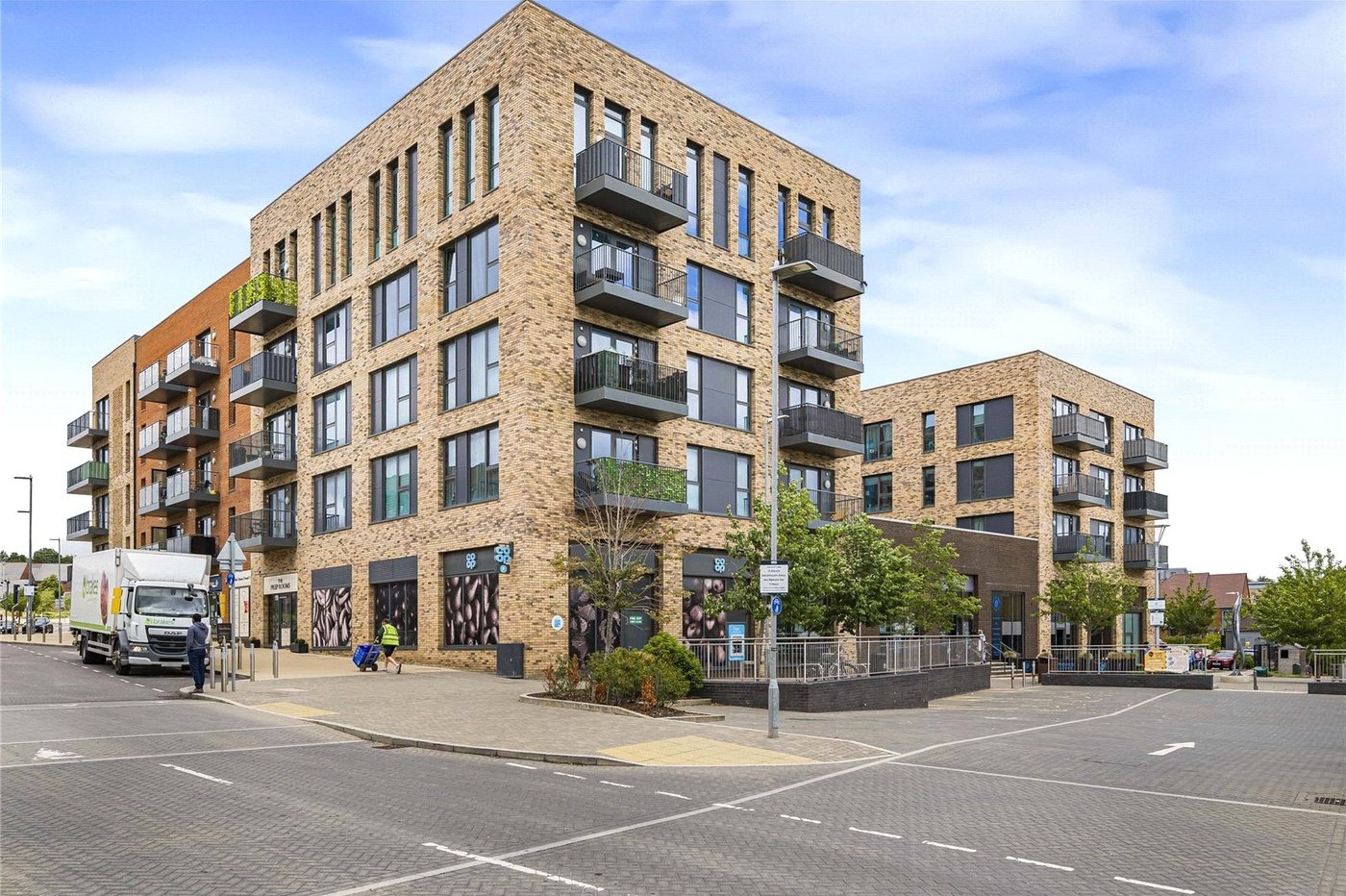2 bedroom property for sale in Castle Hill | Robinson Jackson