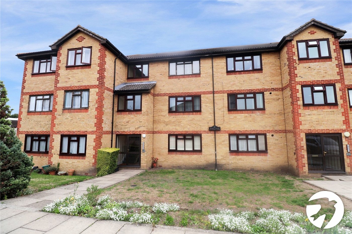 2 bedroom property for sale in Belvedere | Robinson Jackson