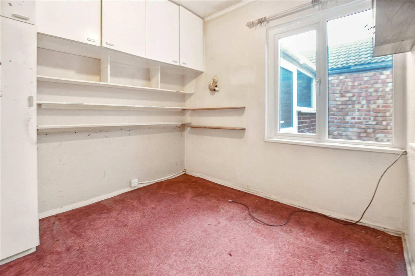 3 bedroom bungalow for sale in Dartford | Robinson Jackson