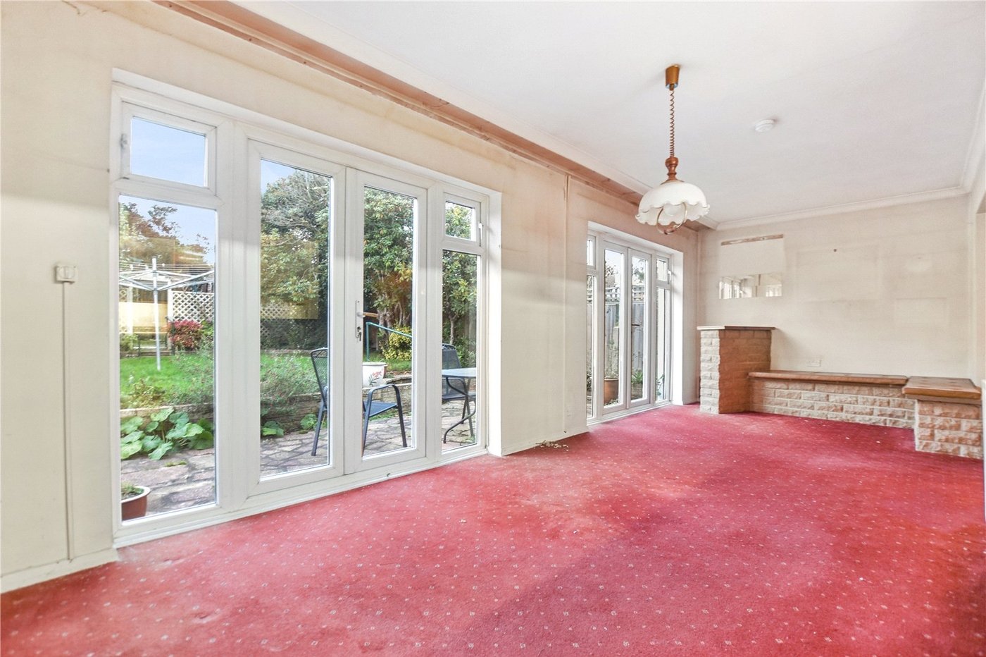 3 bedroom bungalow for sale in Dartford | Robinson Jackson