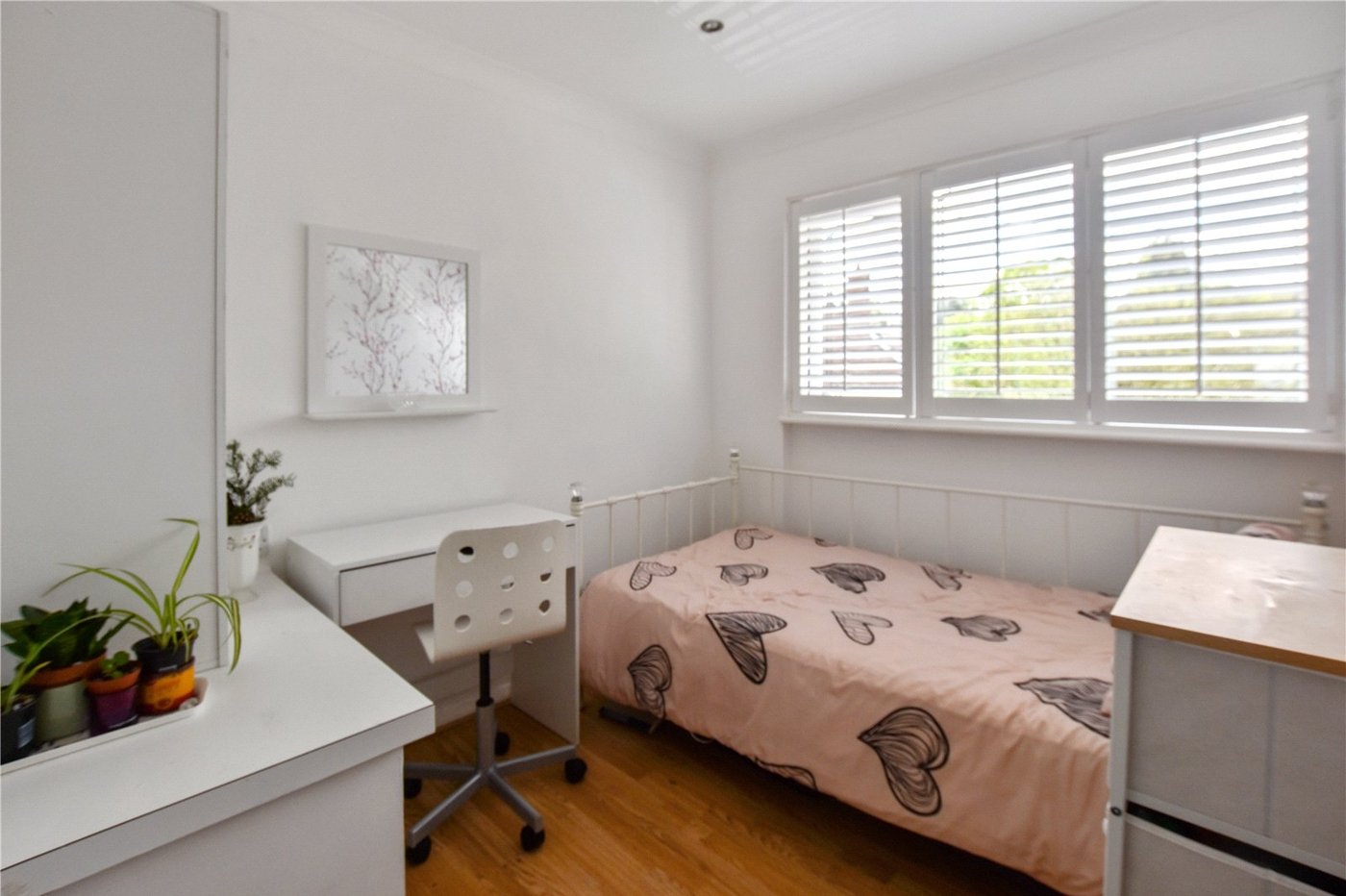 4 bedroom house for sale in Dartford | Robinson Jackson