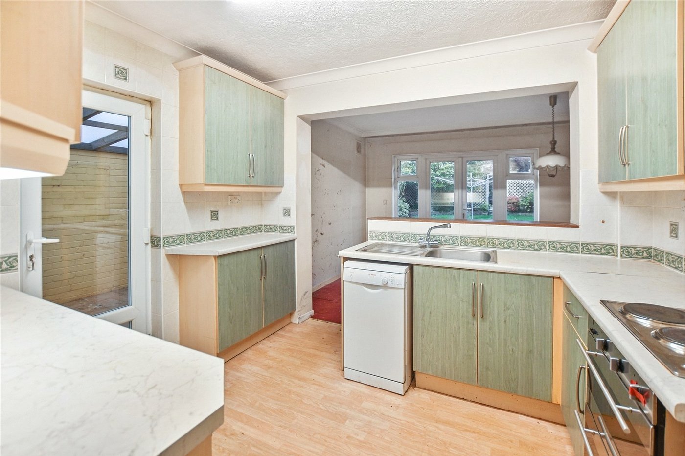 3 bedroom bungalow for sale in Dartford | Robinson Jackson