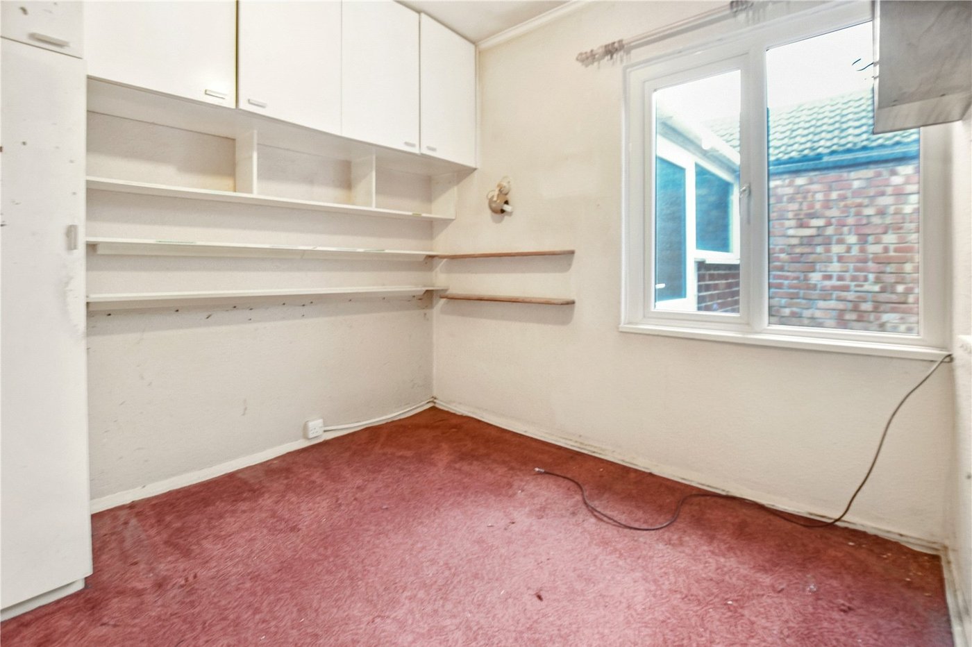 3 bedroom bungalow for sale in Dartford | Robinson Jackson