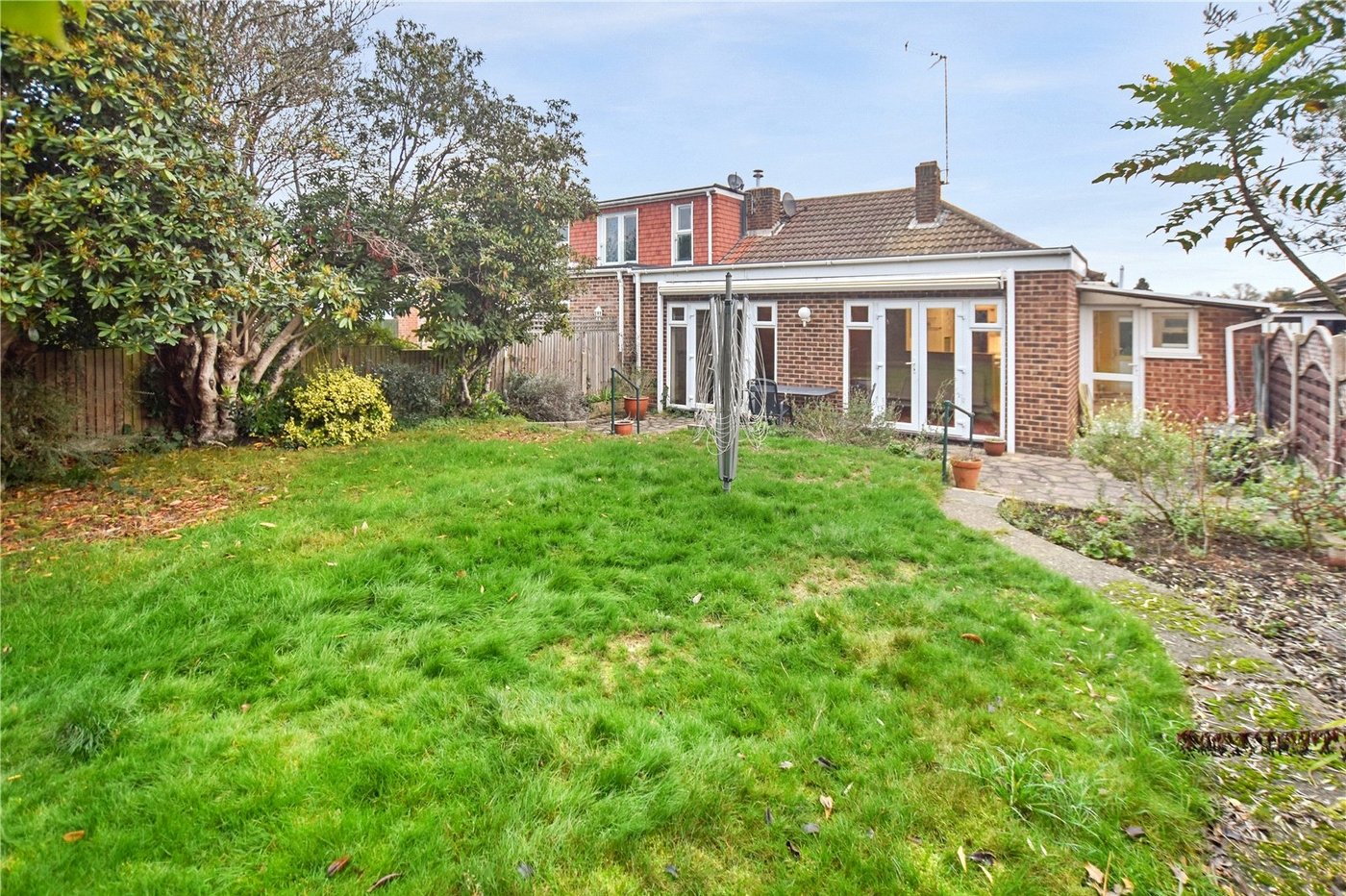 3 bedroom bungalow for sale in Dartford | Robinson Jackson