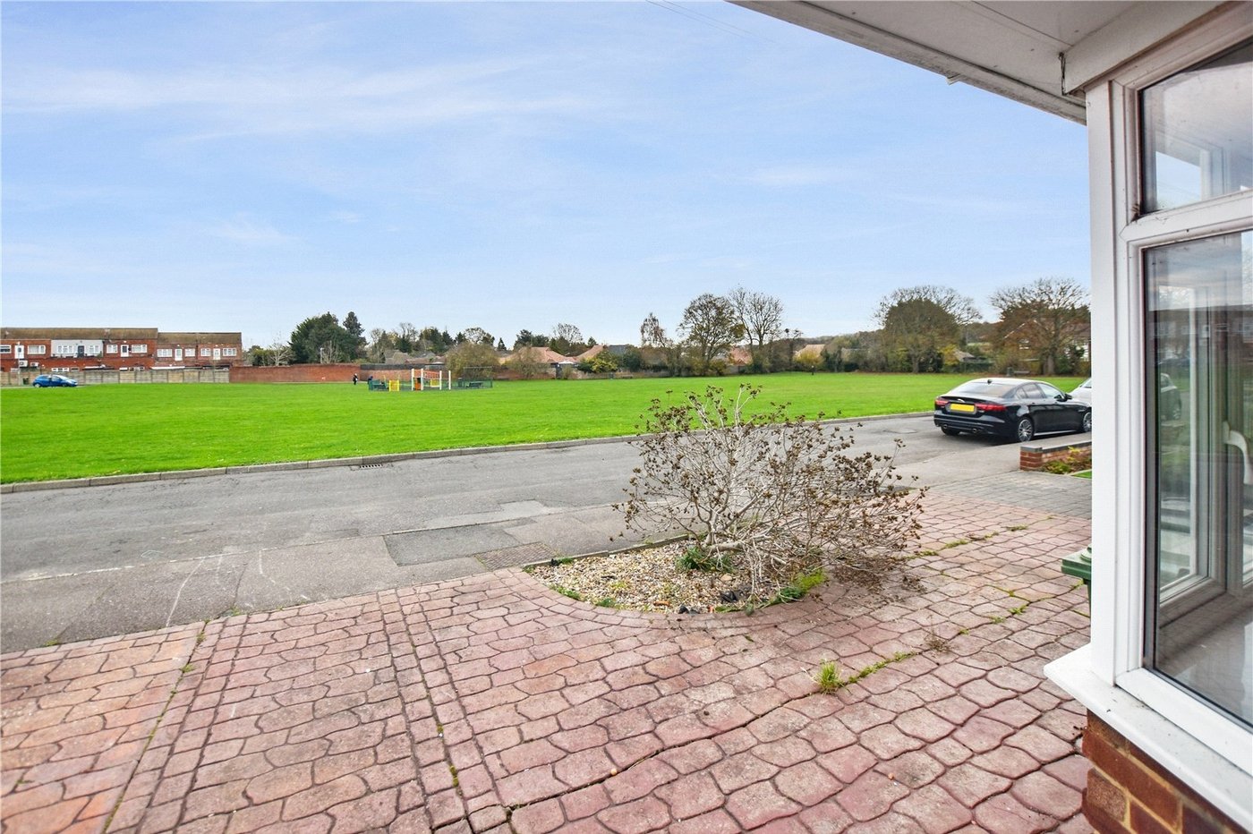 3 bedroom bungalow for sale in Dartford | Robinson Jackson