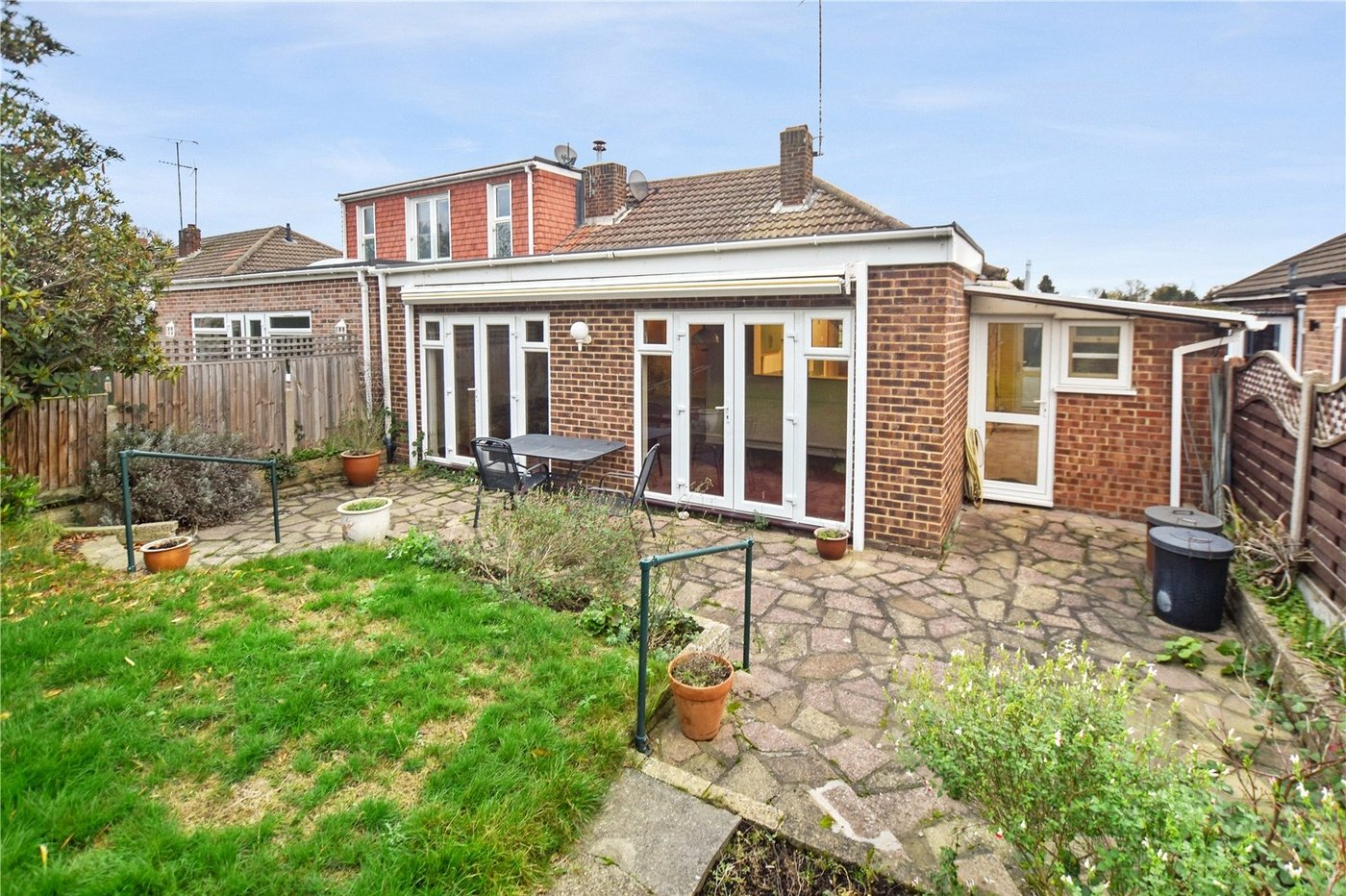 3 bedroom bungalow for sale in Dartford | Robinson Jackson