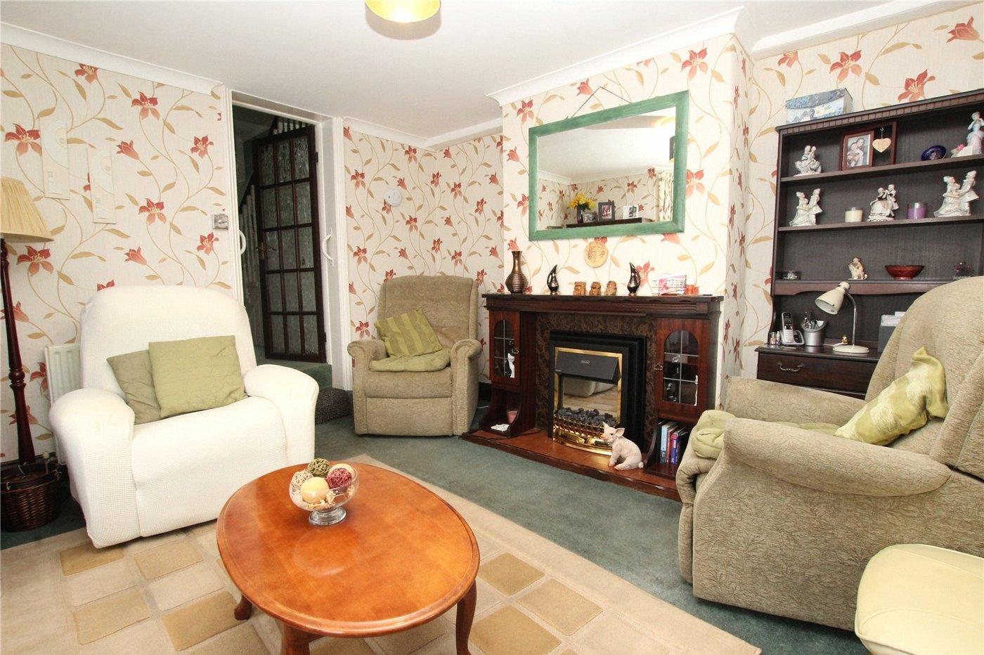 3 bedroom house for sale in London | Robinson Jackson