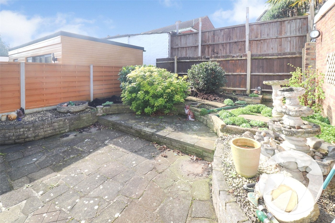 3 bedroom house for sale in Erith | Robinson Jackson