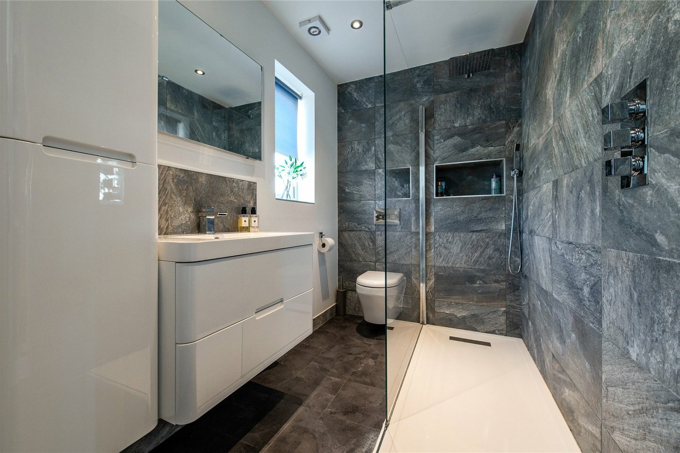 5 bedroom house for sale in Iwade | Robinson Michael & Jackson