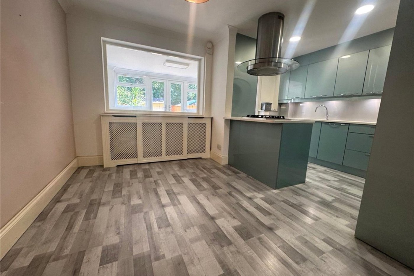 3 bedroom house for sale in Bromley | Robinson Jackson