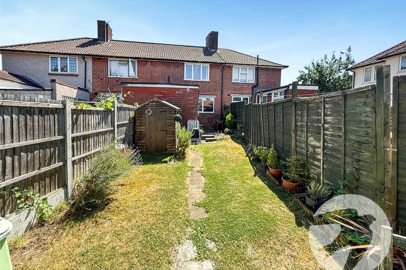 2 bedroom house for sale in London | Robinson Jackson