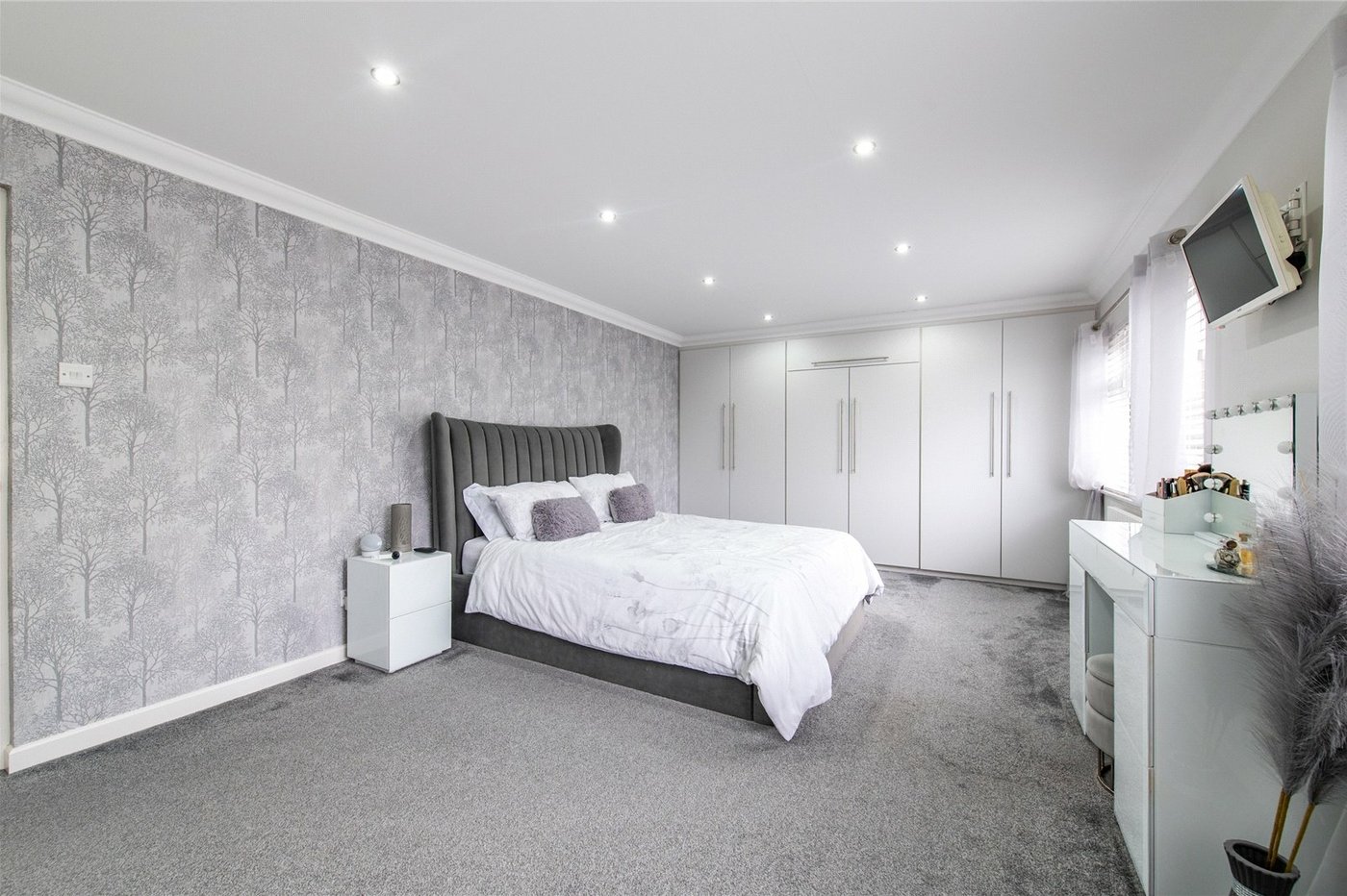 4 bedroom house for sale in Higham | Robinson Michael & Jackson