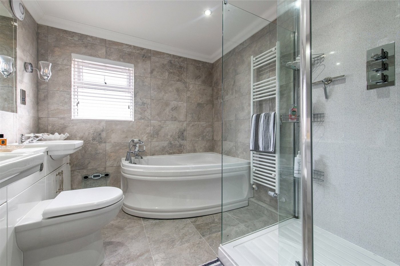 4 bedroom house for sale in Higham | Robinson Michael & Jackson