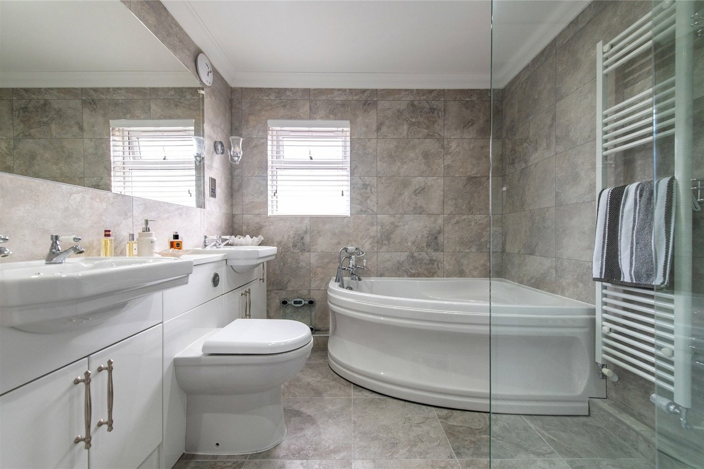 4 bedroom house for sale in Higham | Robinson Michael & Jackson