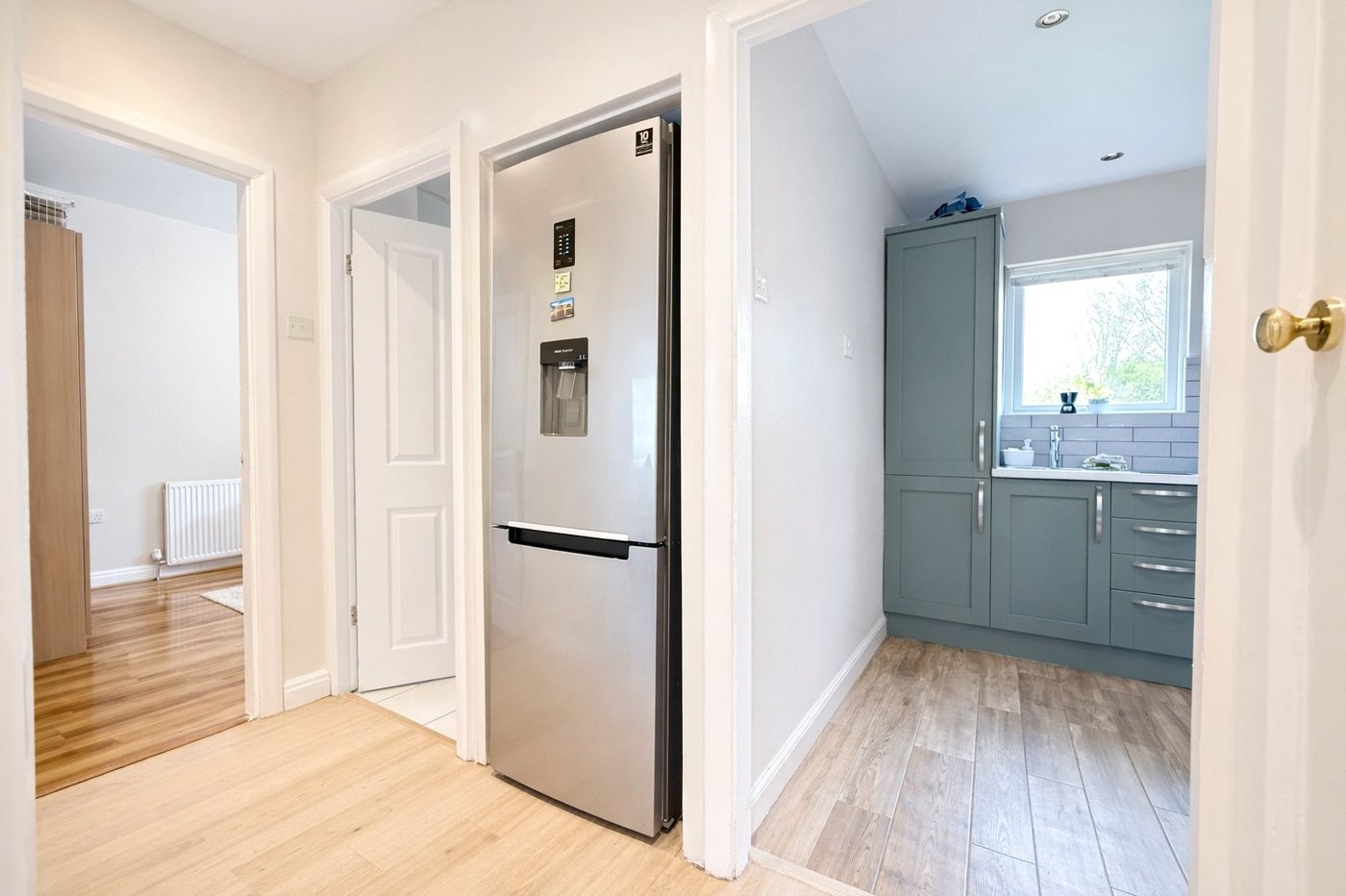 2 bedroom property for sale in London | Robinson Jackson