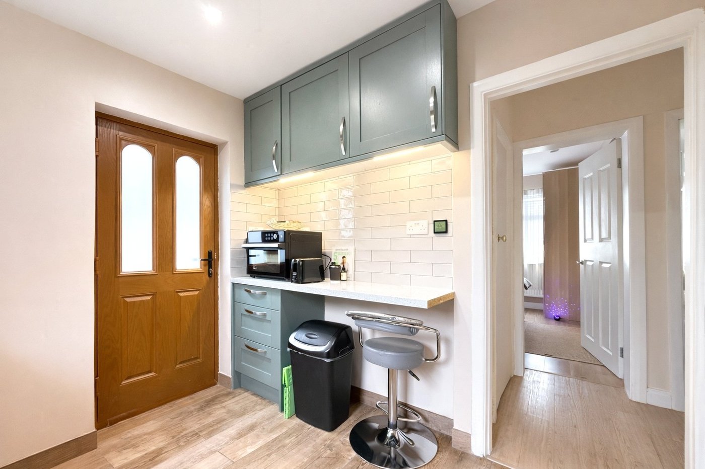 2 bedroom property for sale in London | Robinson Jackson