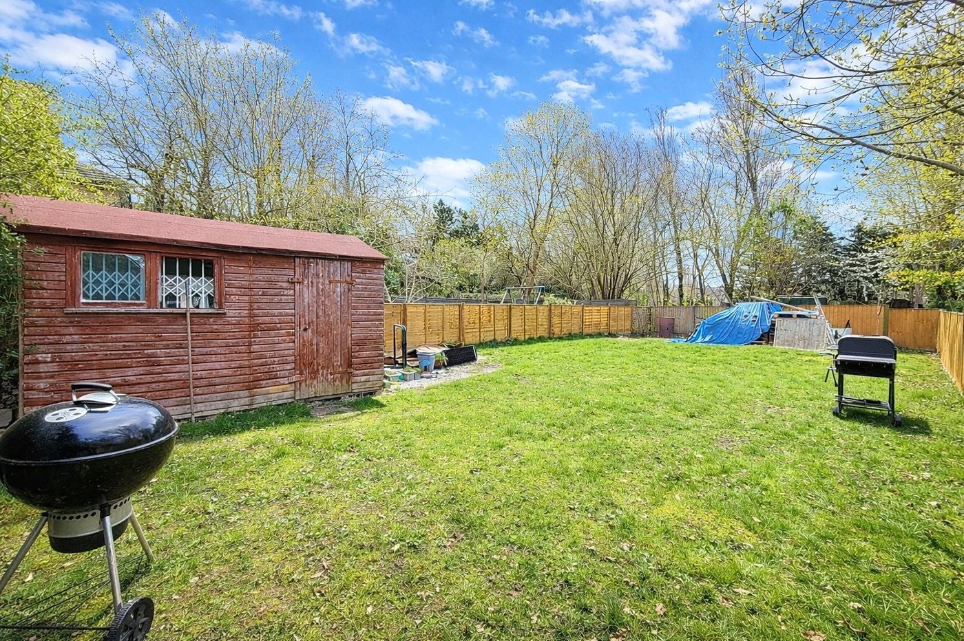 2 bedroom property for sale in London | Robinson Jackson