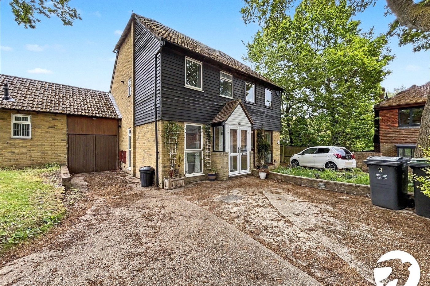 2 bedroom house for sale in Walderslade | Robinson Michael & Jackson