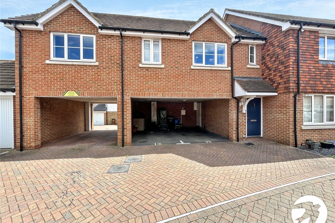 2 bedroom property for sale in Wainscott | Robinson Michael & Jackson