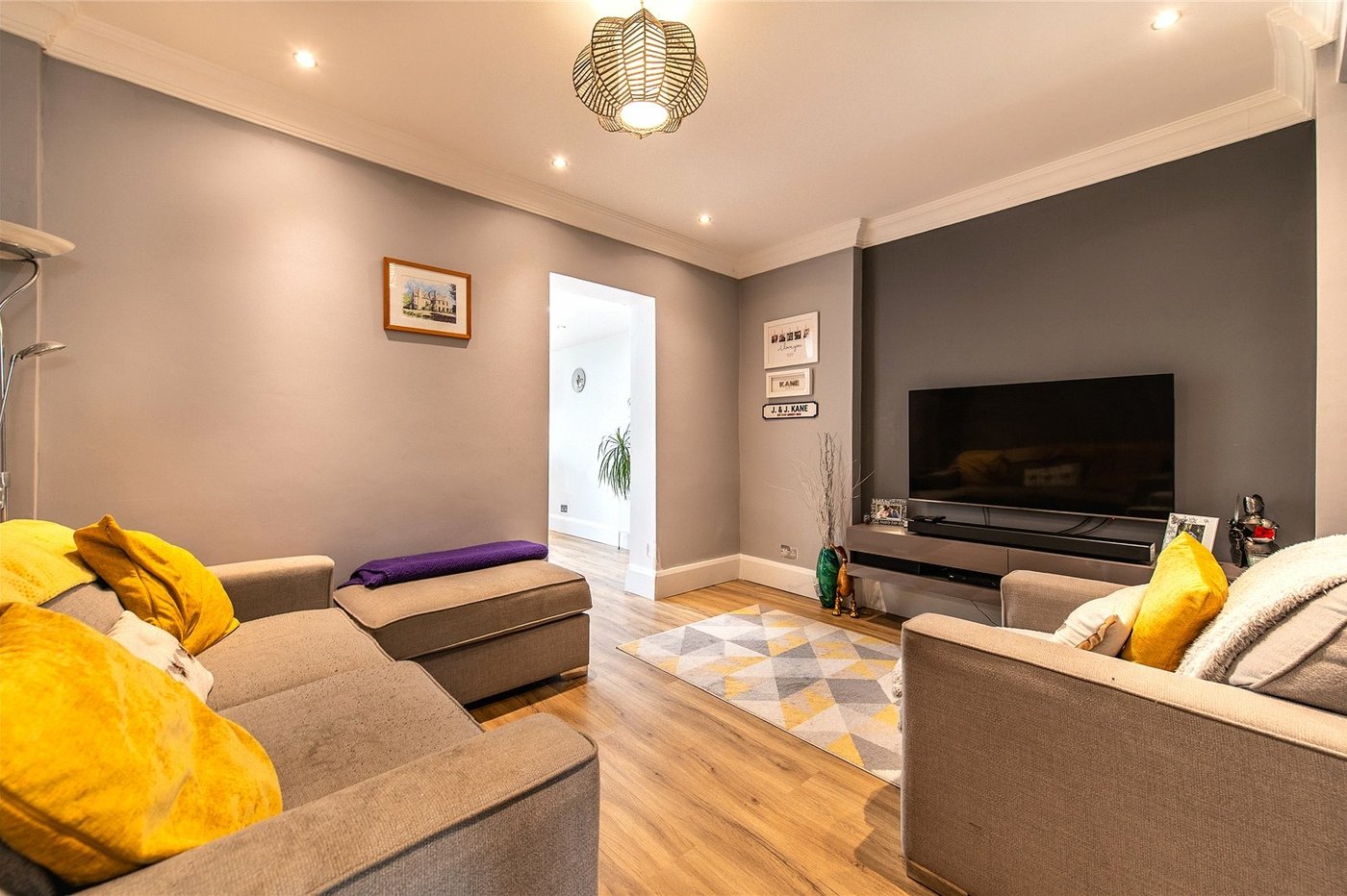 2 bedroom house for sale in Gravesend | Robinson Michael & Jackson