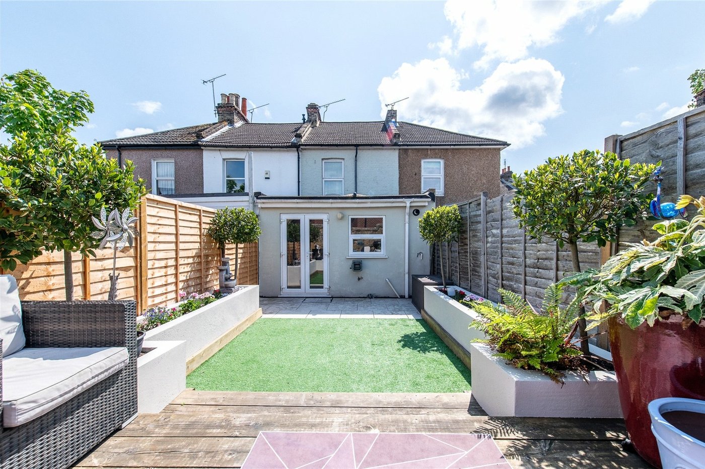 2 bedroom house for sale in Gravesend | Robinson Michael & Jackson