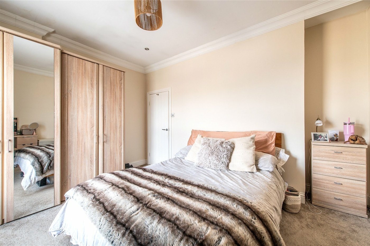 2 bedroom house for sale in Gravesend | Robinson Michael & Jackson