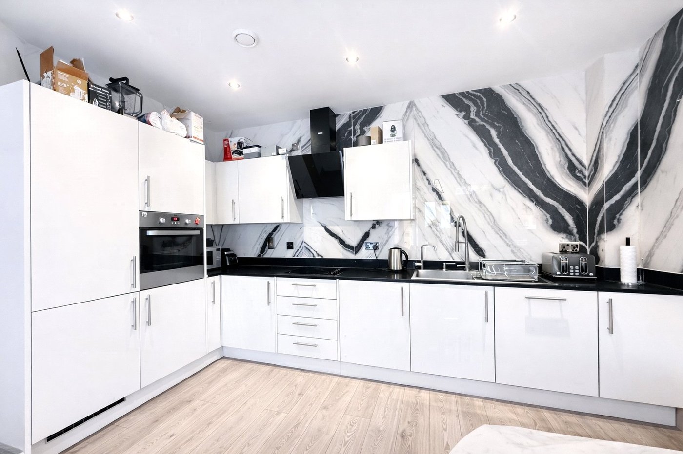 1 bedroom property for sale in London | Robinson Jackson
