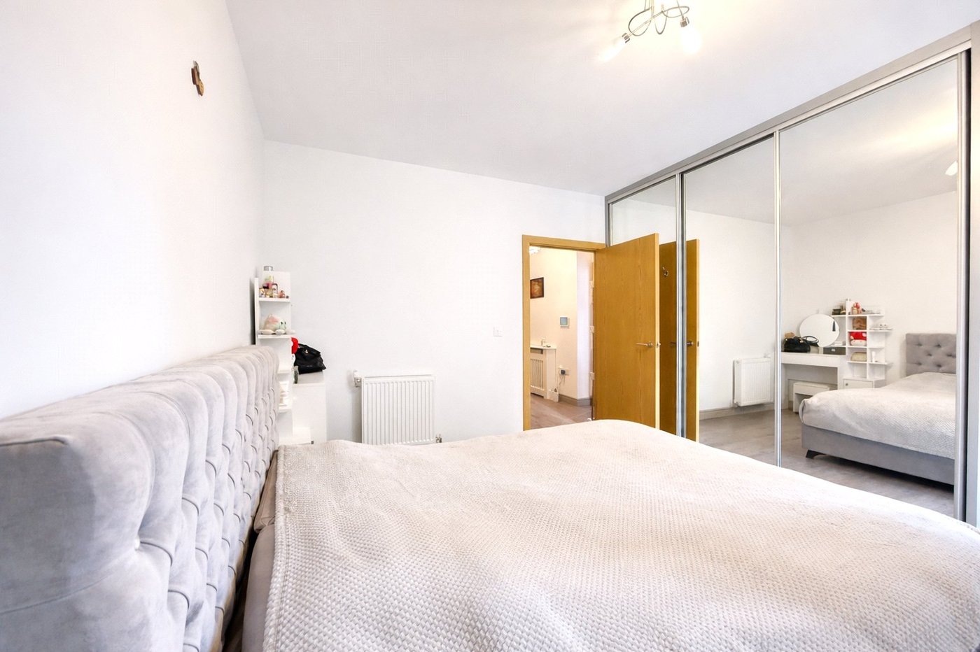 1 bedroom property for sale in London | Robinson Jackson