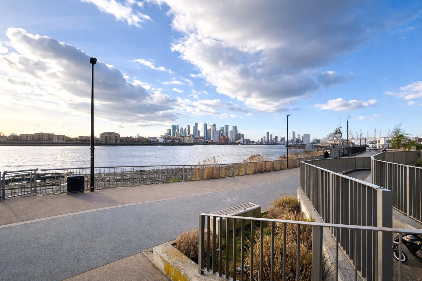 1 bedroom property for sale in London | Robinson Jackson