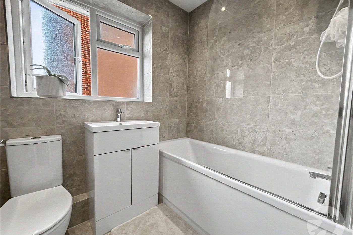 2 bedroom property for sale in Sidcup | Robinson Jackson