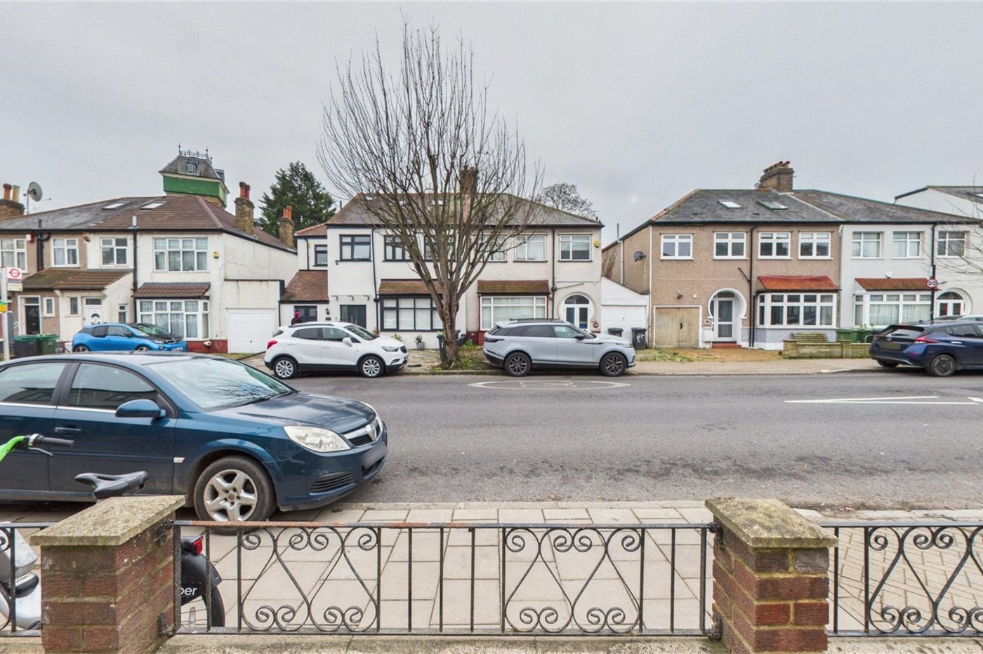4 bedroom house for sale in London | Robinson Jackson