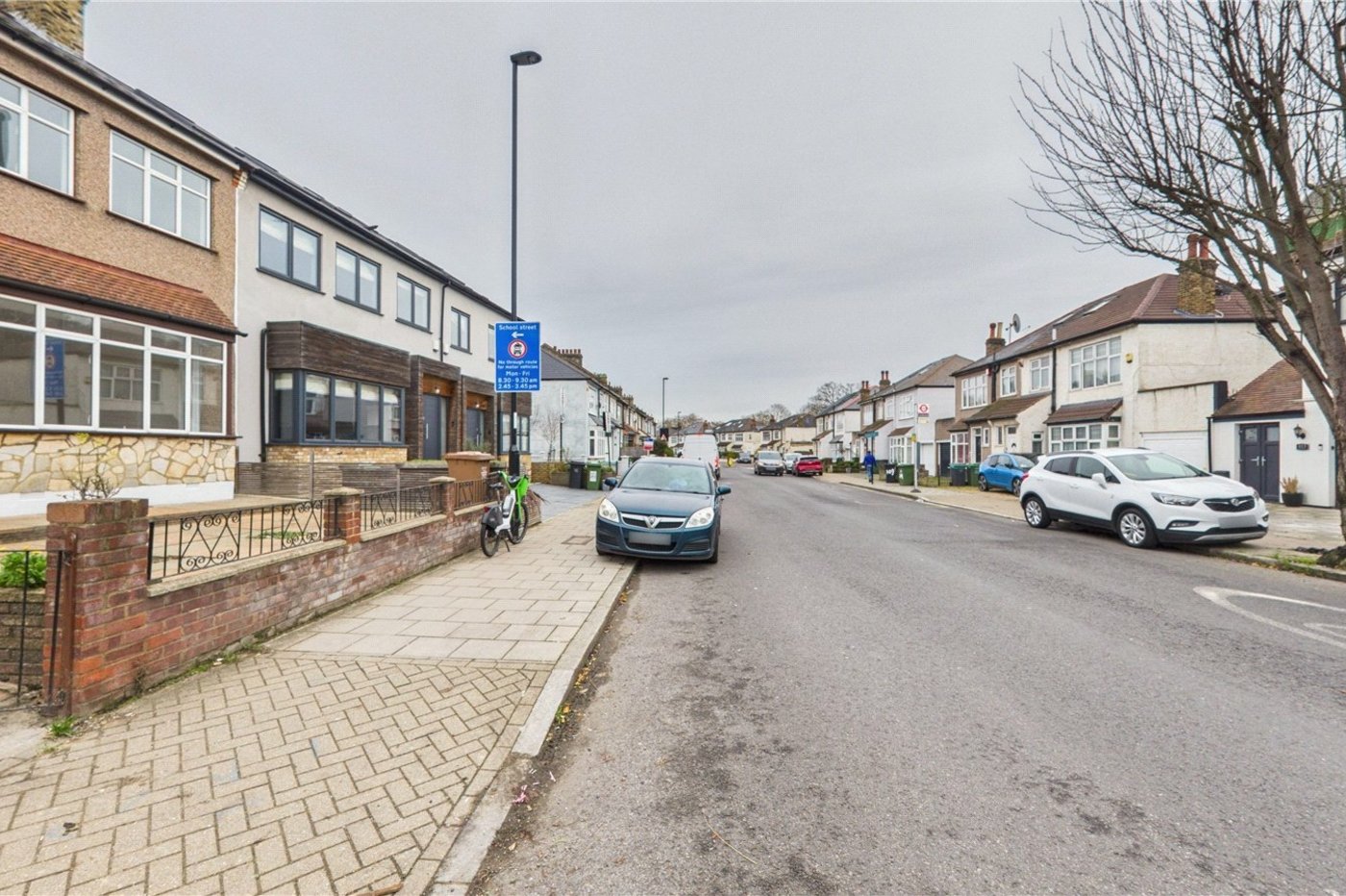 4 bedroom house for sale in London | Robinson Jackson