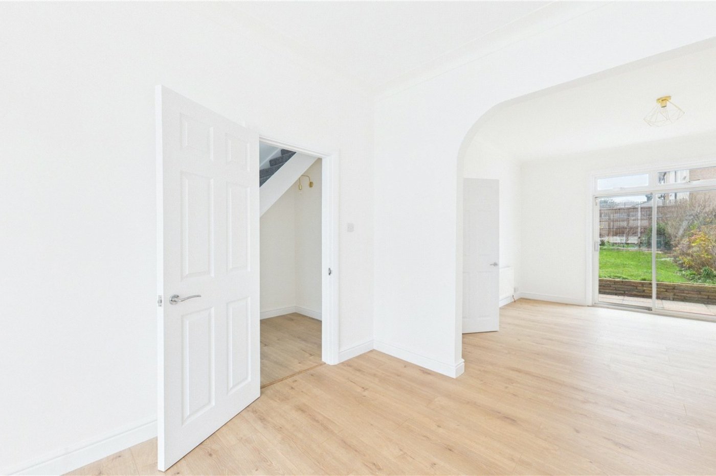 4 bedroom house for sale in London | Robinson Jackson