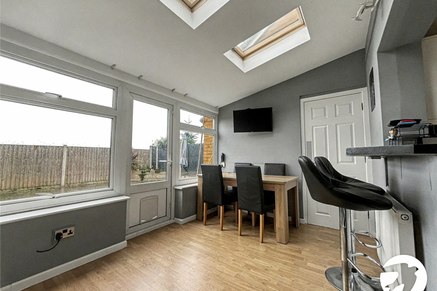 2 bedroom house for sale in Hoo | Robinson Michael & Jackson