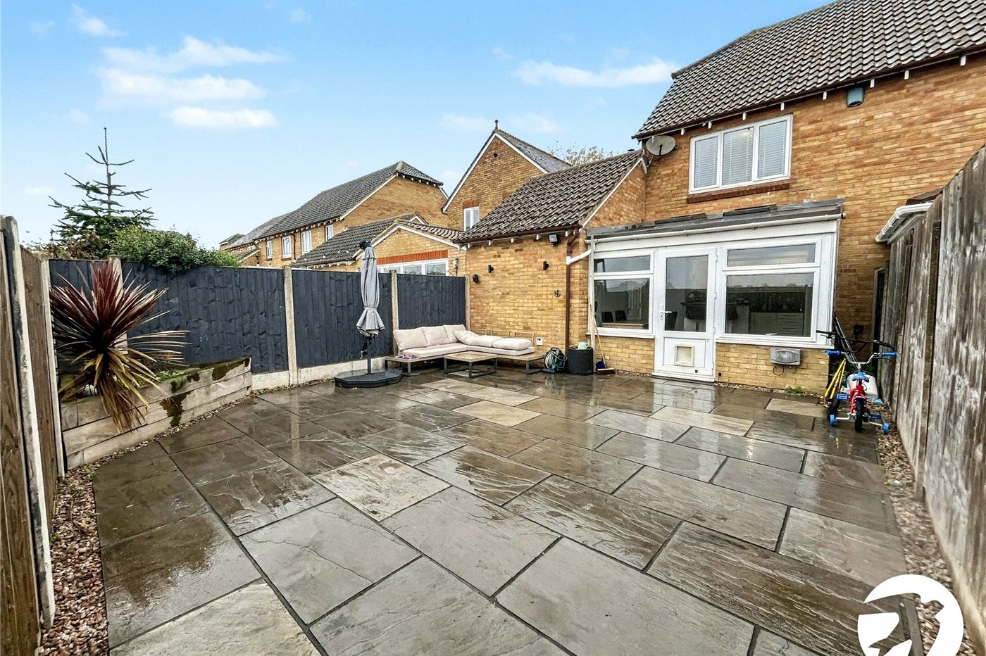 2 bedroom house for sale in Hoo | Robinson Michael & Jackson