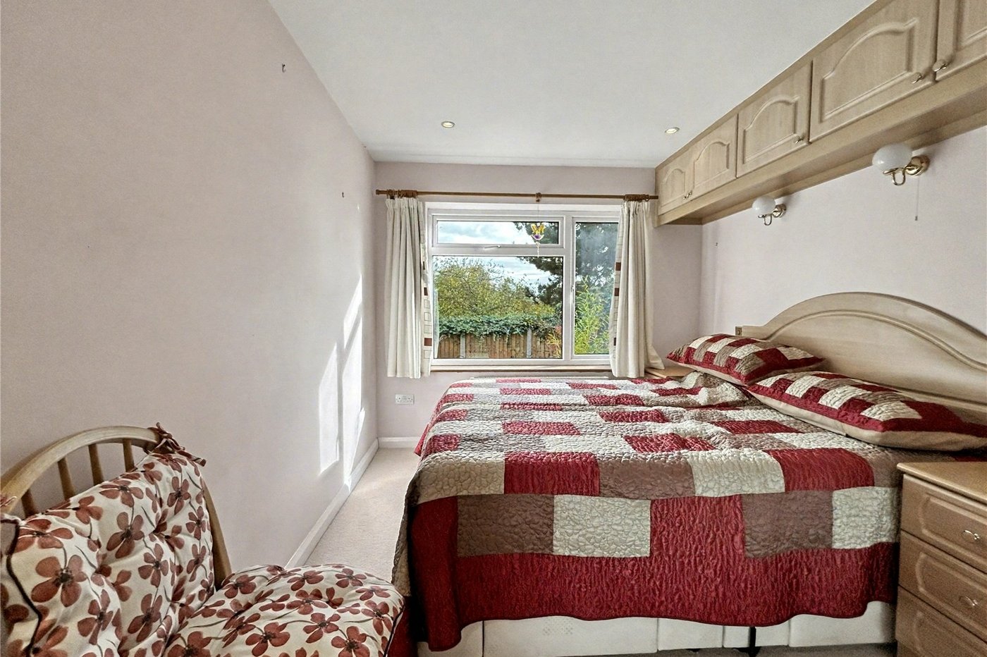 2 bedroom bungalow for sale in Upchurch | Robinson Michael & Jackson