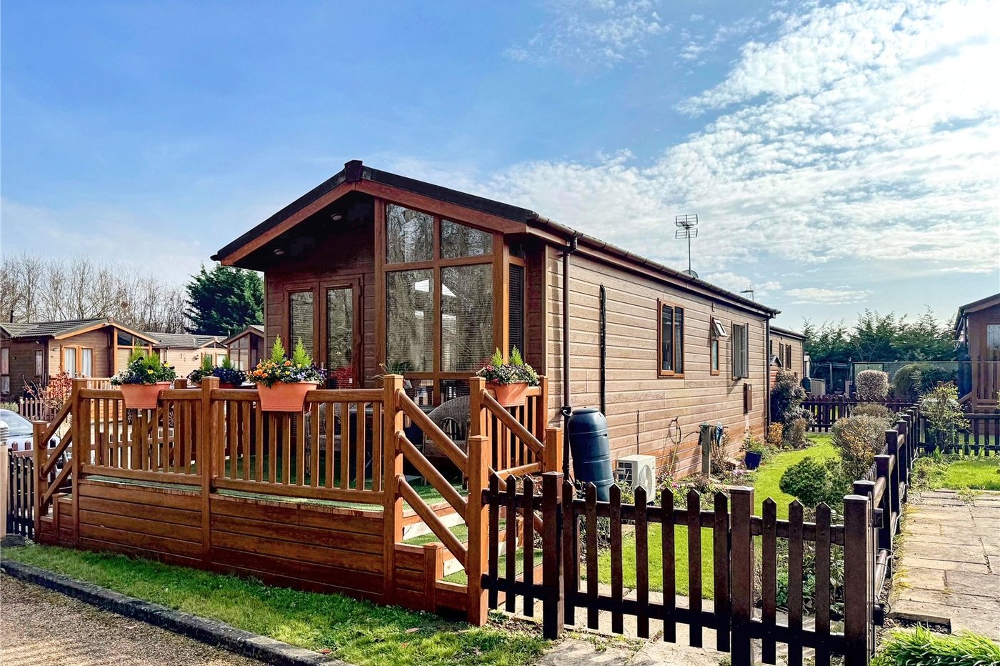 2 bedroom bungalow for sale in Boughton Monchelsea | Robinson Michael & Jackson