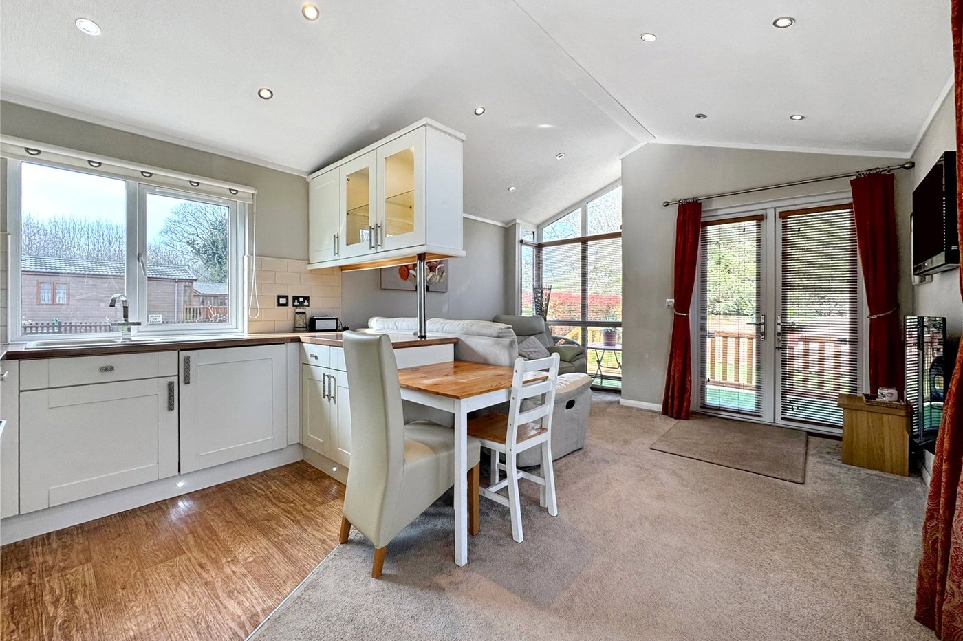 2 bedroom bungalow for sale in Boughton Monchelsea | Robinson Michael & Jackson