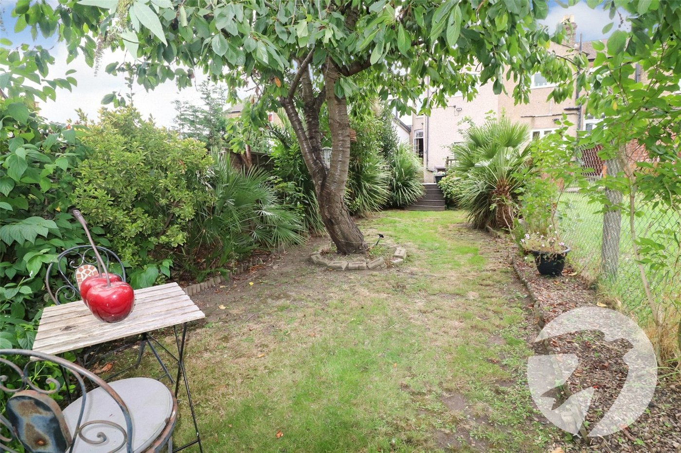 4 bedroom house for sale in Erith | Robinson Jackson