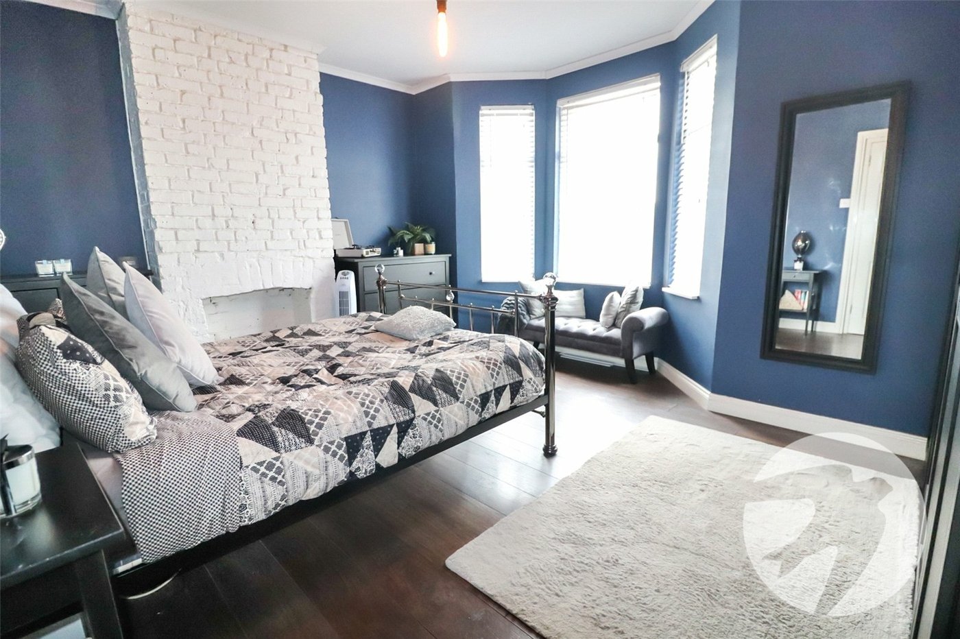 4 bedroom house for sale in Erith | Robinson Jackson