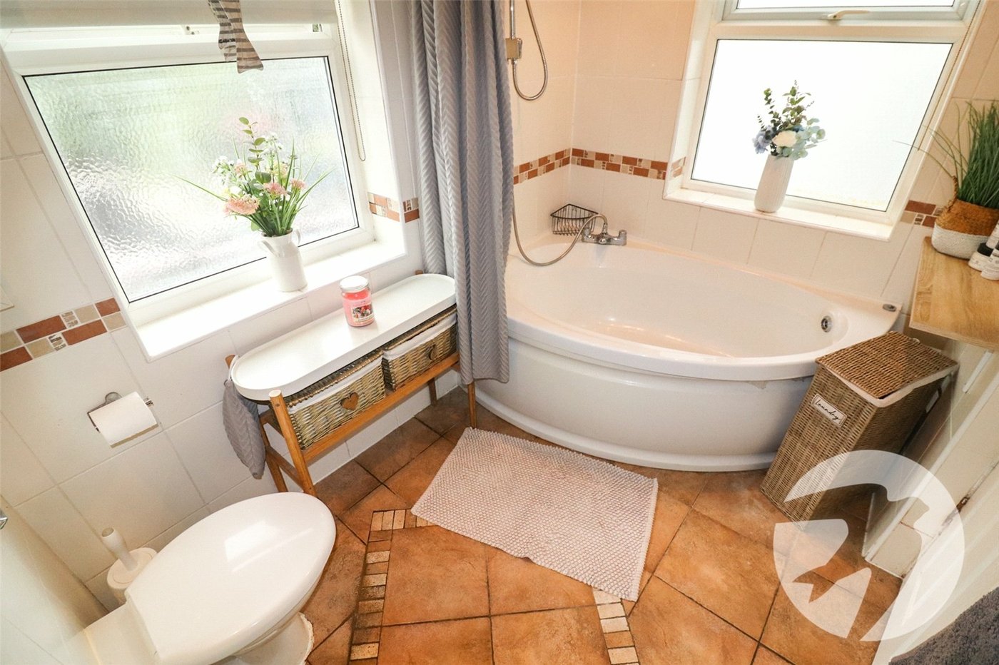 4 bedroom house for sale in Erith | Robinson Jackson