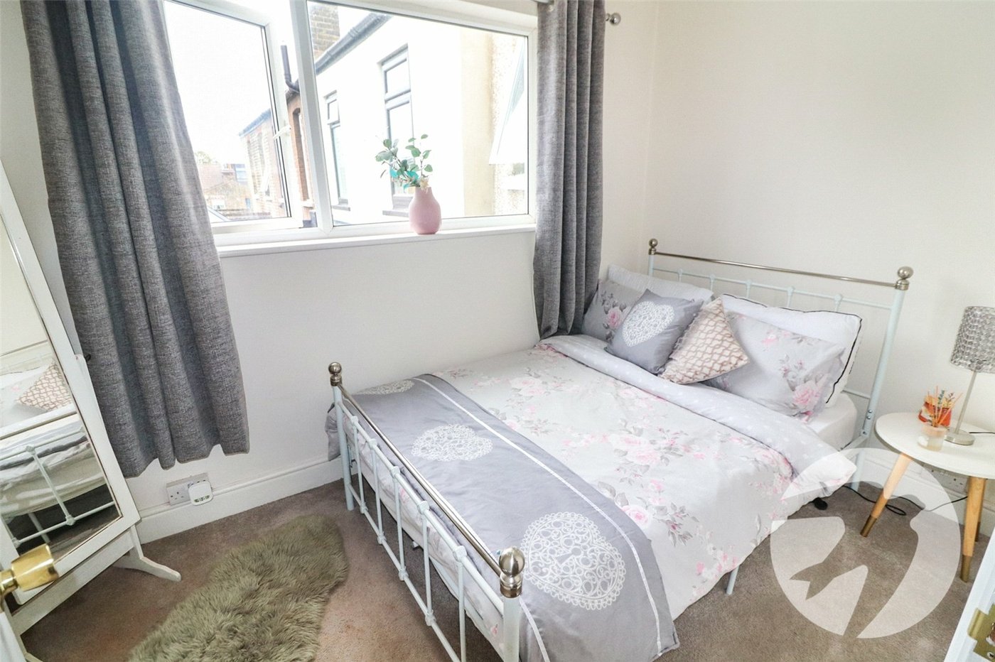 4 bedroom house for sale in Erith | Robinson Jackson