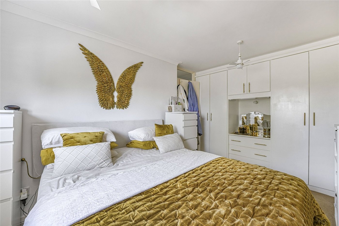 3 bedroom house for sale in Greenhithe | Robinson Jackson