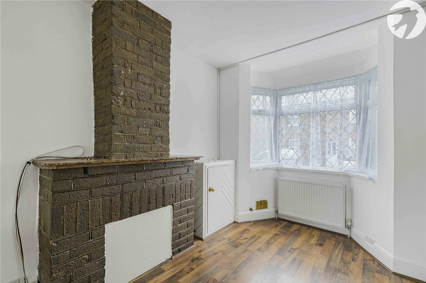 3 bedroom house for sale in Swanscombe | Robinson Jackson