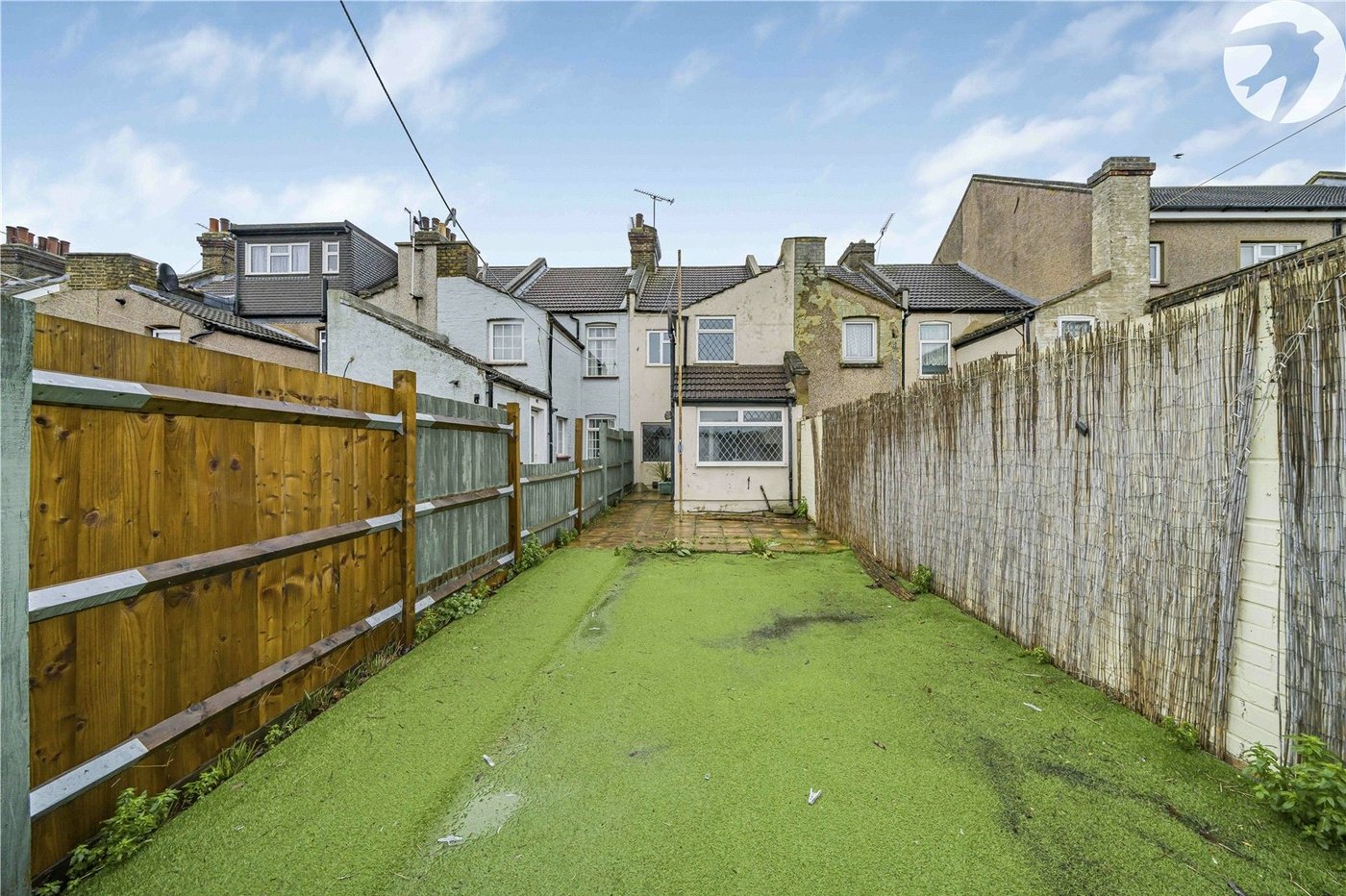 3 bedroom house for sale in Swanscombe | Robinson Jackson