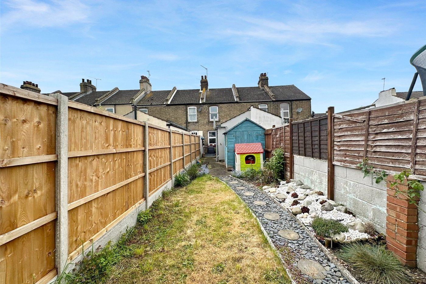 house for sale in Kent, DA10 Robinson Jackson