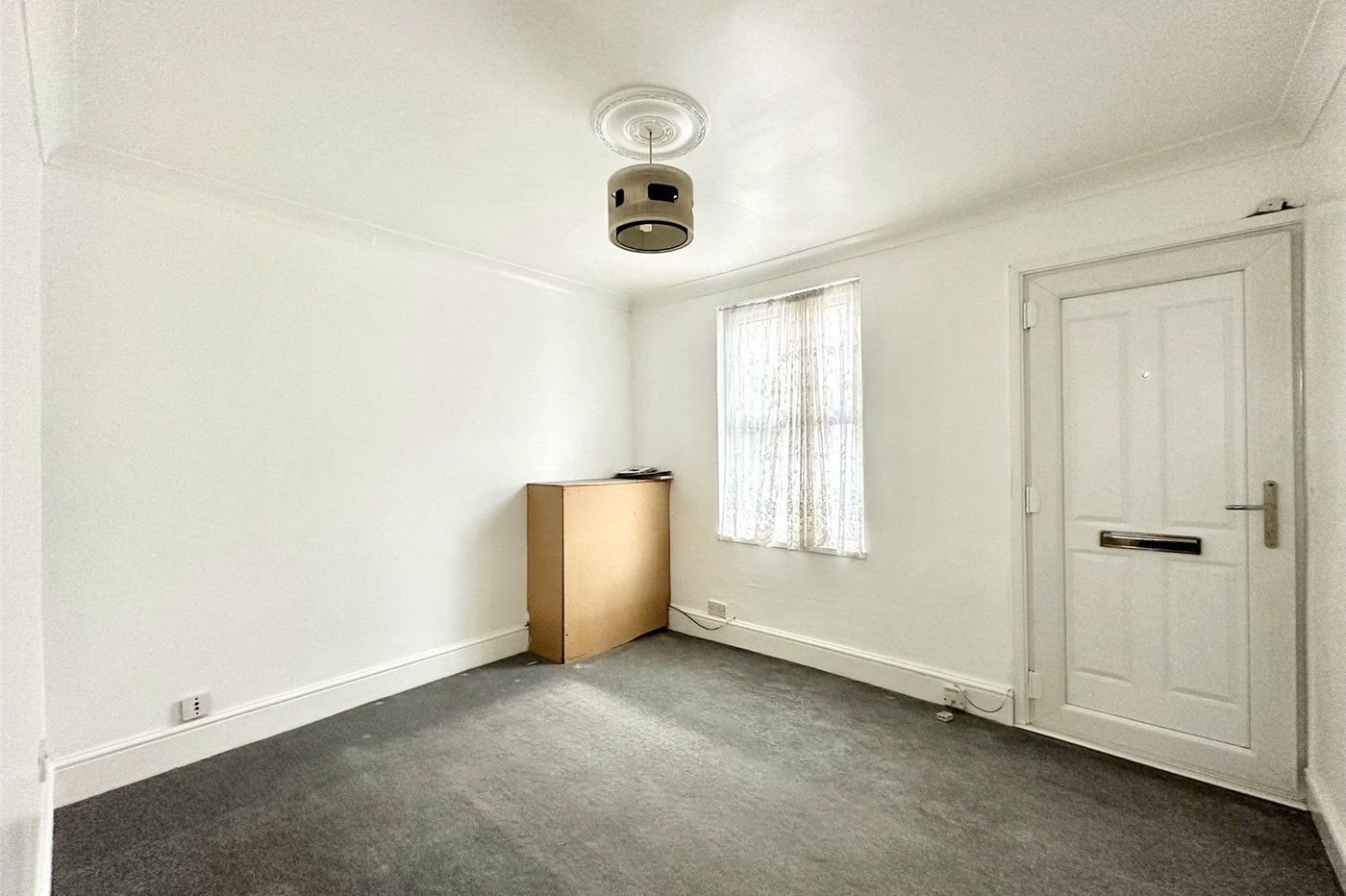 2 bedroom house for sale in Swanscombe | Robinson Jackson