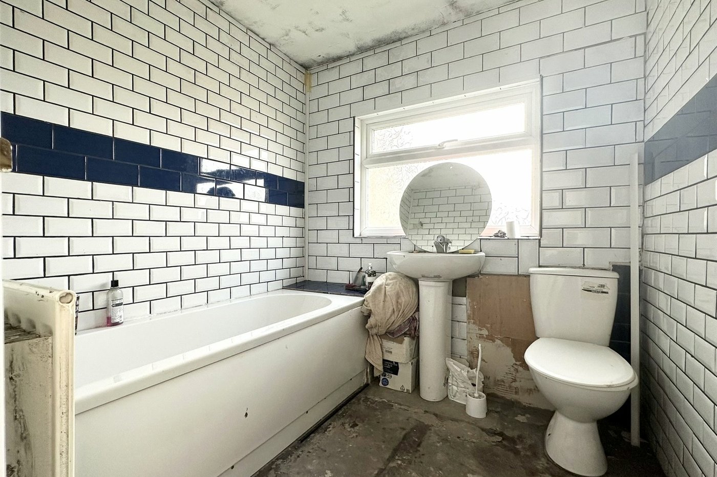 2 bedroom house for sale in Swanscombe | Robinson Jackson