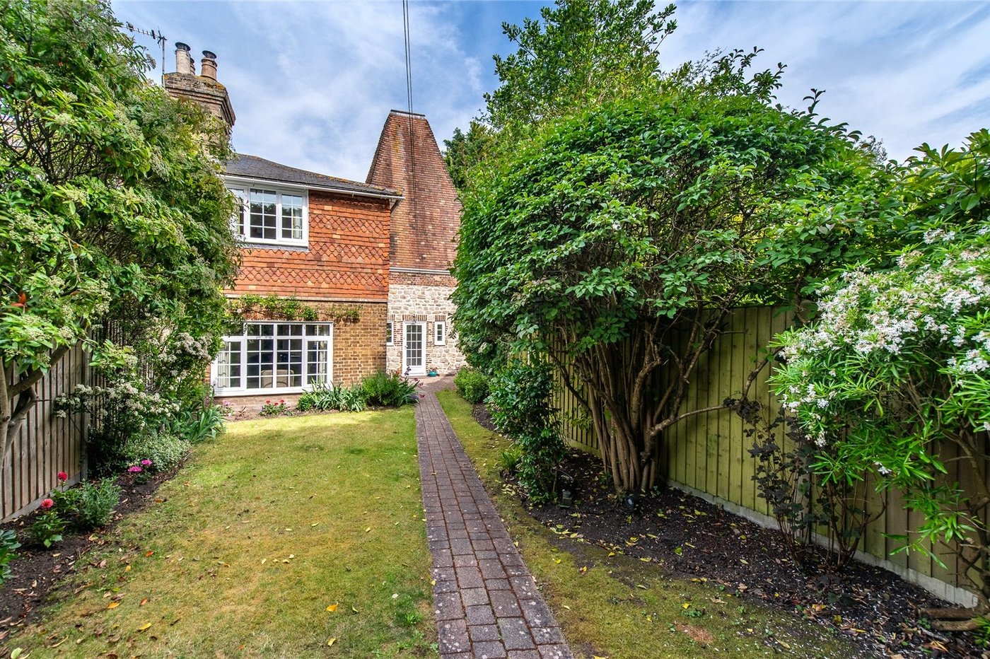 4 bedroom house for sale in Boughton Monchelsea | Robinson Michael & Jackson